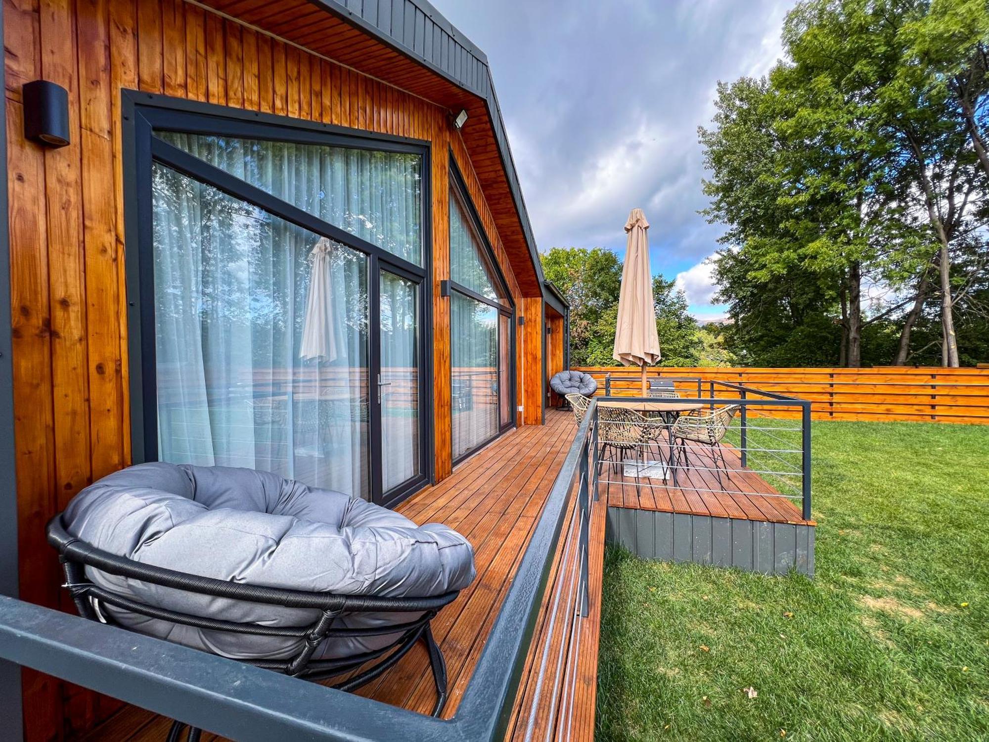Moon Village Comarnic Sinaia Exterior photo